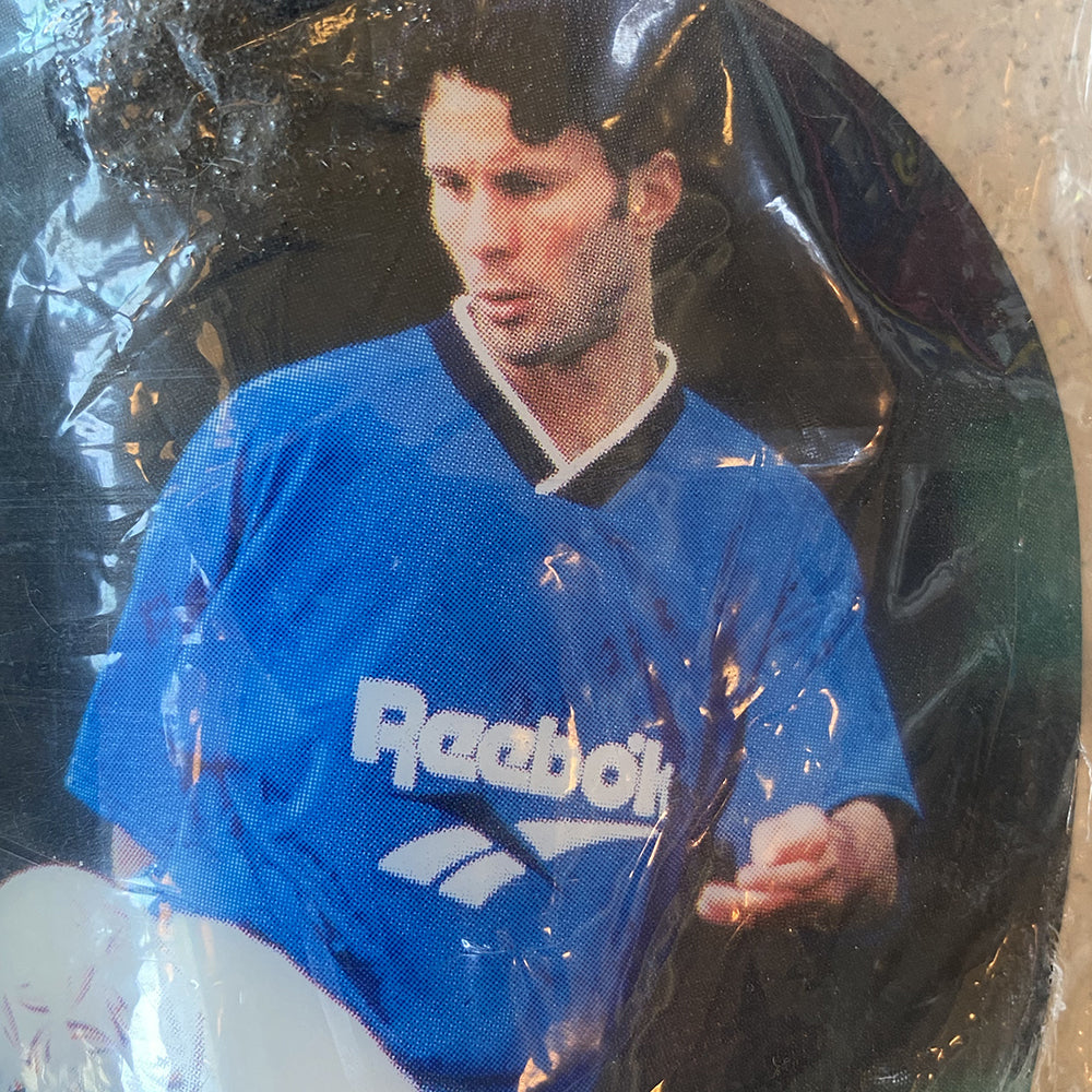 RYAN GIGGS SHIN PADS