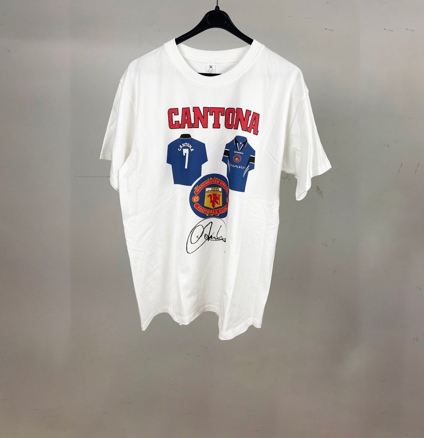 CANTONA MANCHESTER UNITED T-SHIRT